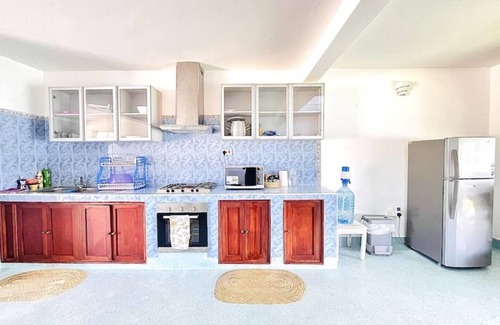 Kilifi Apartment | Scenic Ocean Views with Breakfast and Family-Friendly Amenities