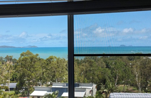 Airlie Beach Apartment | Ocean Views Forever - Peace & Quiet up High