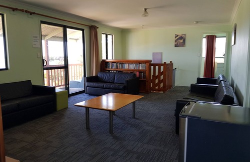Seabird House | Seabird Retreat: Breathtaking Ocean Views Await You
