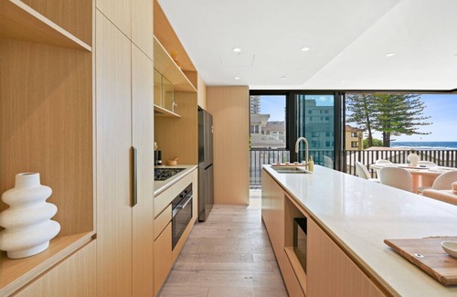 Palm Beach Apartment | Ocean Views Palm Beach