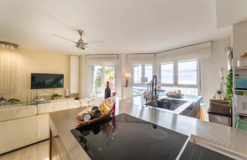 Almeria Apartment | Seaside Comfort at Ocean Views, Paseo Marítimo