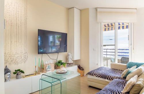 Almeria Apartment | Seaside Comfort at Ocean Views, Paseo Marítimo