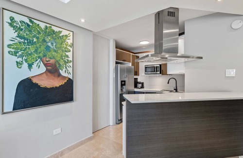 Condado Apartment | Top-Rated San Juan Condado Beachfront Apartment with Ocean View