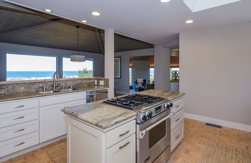 Los Osos House | Oceanfront Haven: Perfect Access to Beach & Morro Bay