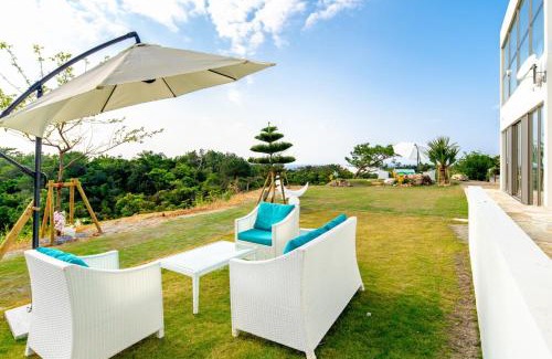 Maeganeku House | Family-Friendly Ocean Villa Fuchaku in Beautiful Okinawa