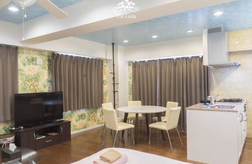 Onna House | Ocean Villa Tin Gala: Beachside Retreat with Free Wi-Fi