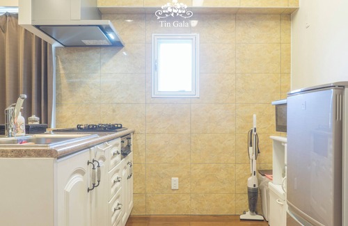 Onna House | Ocean Villa Tin Gala: Beachside Retreat with Free Wi-Fi