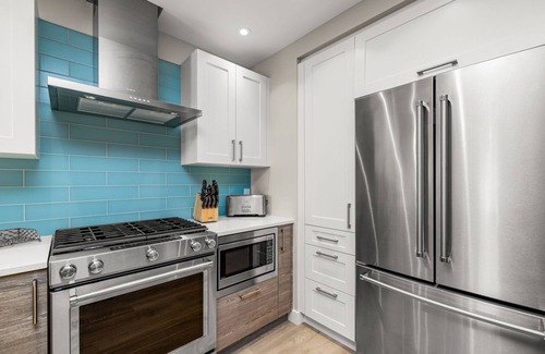 Sooke Condo | Relax at Ocean Vista Residences with Full Kitchen Amenities