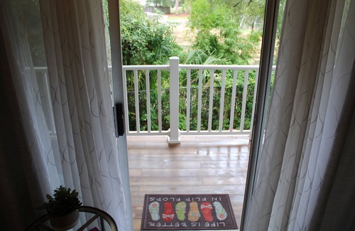 Demere Park Condo | Exceptional Ocean Walk Condo with Pool & Ocean View
