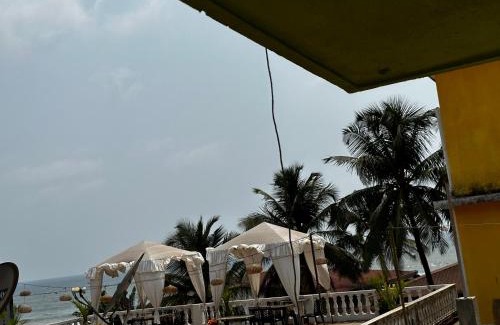 Baga House | Ocean Way Guest House: Family-Friendly Oceanfront Retreat