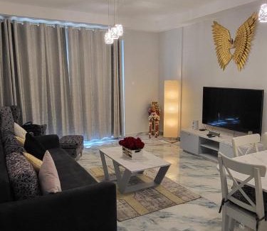 Ras Al Khaimah Apartment | Beachfront Escape at Ocean Whisper Apartment - Al Marjan Island