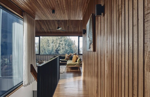 Lorne House | Ocean Winds - Warmth and imagination