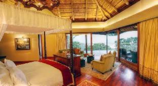 Seafield Cabin | Escape to Oceana Beach and Wildlife Reserve: 5-Star Retreat