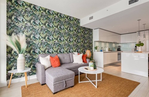 Victoria Park Condo | Stylish 1 Bdrm Oceana in Guardian Building Awaits You