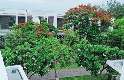 Long Hai Resort | Oceanami Villa: Family-Friendly Retreat with Pool & Pets