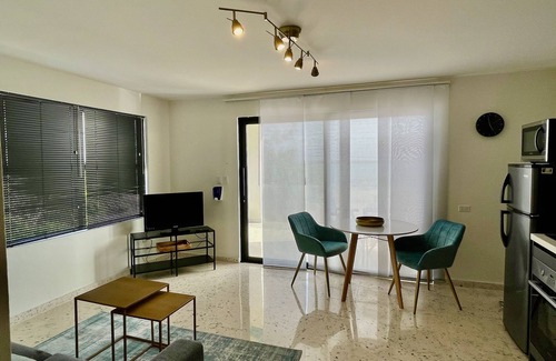Oranjestad Condo | Oceanfront Condo with Pool & Full Kitchen - Rated 9.2/10