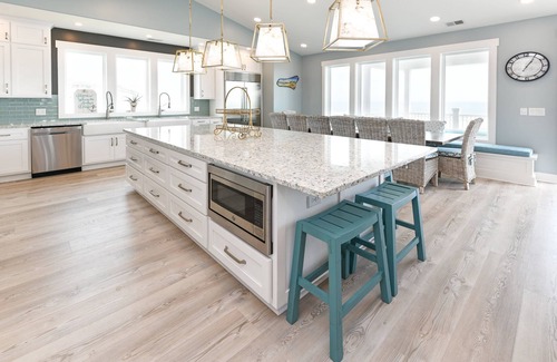Murrells Inlet House | Oceanfront 14 BR Beach House with Private Heated Pool