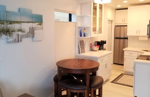Hollywood Condo | Oceanfront Paradise with Spectacular Views and Spa Amenities