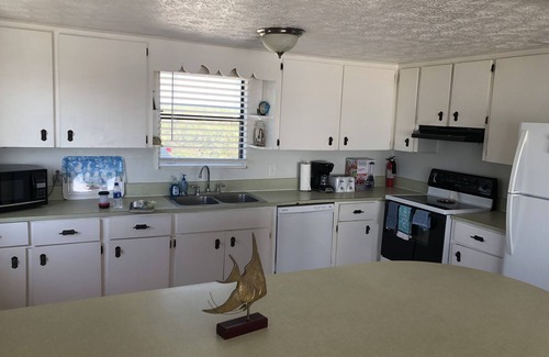 South Ponte Vedra Beach House | Oceanfront Cottage: 3 Beds, Whale Watching & Pet Friendly