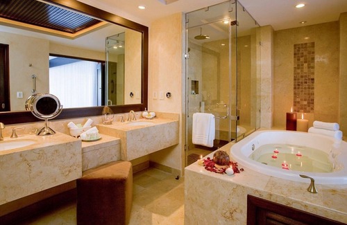 Amapas Resort | Oceanfront 3BR Penthouse at Garza Blanca Resort Awaits