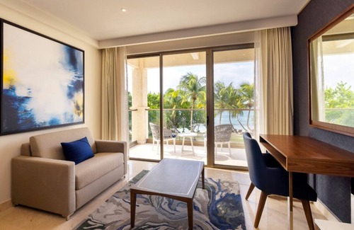Morne Rouge House | Oceanfront 3BR Suite with Pool Near Parc a Beouf Beach