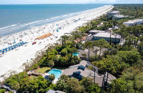 Oceanside House | Discover 23 Red Cardinal Oceanfront with Pool & Hot Tub