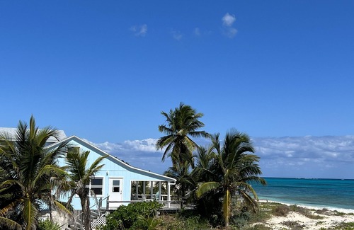 Man O War Cay Cottage | Oceanfront Retreat with Coral Reef Access & Pet-Friendly Amenities