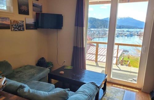 Juneau Apartment | Seaside Escape: Oceanfront Apartment with Water Access