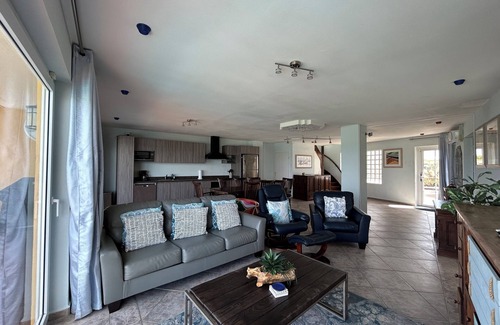 De Bruynewijk Condo | Oceanfront Beach Chalet with Private Pool & Spa Retreat