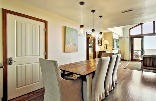 Charleston County House | Oceanfront 4BR Retreat with Private Beach Access & Breakfast