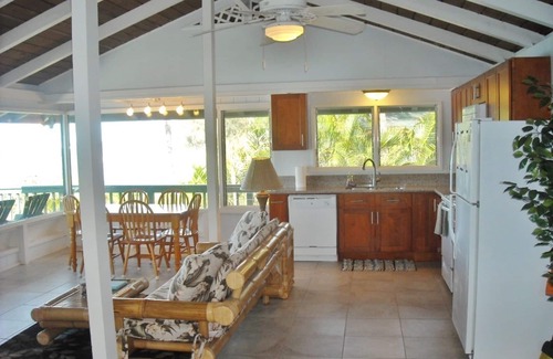 Haleiwa House | Oceanfront Beach House: Guest Rated 10/10 with Pool & Spa