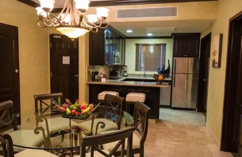 Playa Mujeres Villa | Experience Oceanfront Comfort at Villa Del Palmar Suites