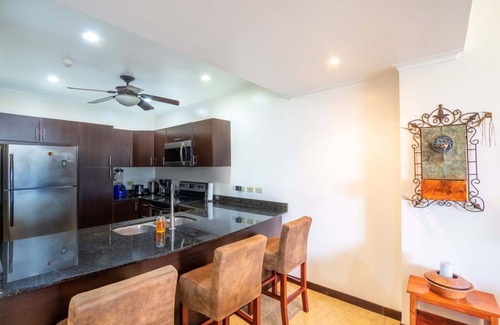 Barrio Los Faroles Condo | Oceanfront Condo at The Palms: Guest Rated 9.4/10 in Jacó