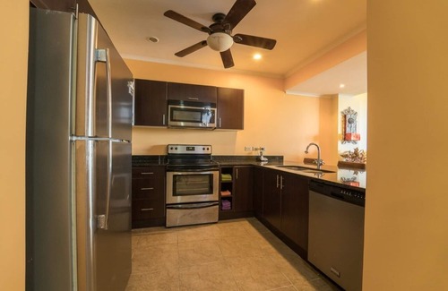Barrio Los Faroles Condo | Oceanfront Condo at The Palms: Guest Rated 9.4/10 in Jacó