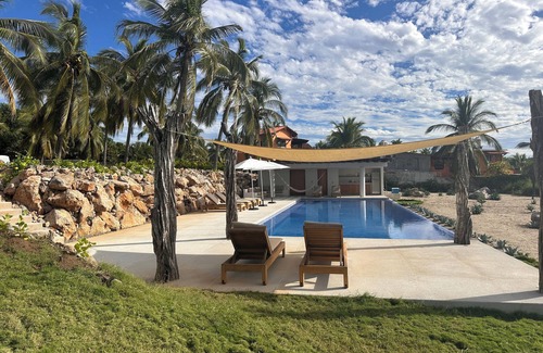 Saladita Villa | Oceanfront Casa Sonna Mango Suite- 2BDR Designer Villa in La Saladita, Mexico