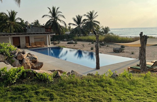 Mexican Riviera Villa | Oceanfront Casa Sonna Palma Suite- 2BDR Designer Villa in La Saladita Mexico