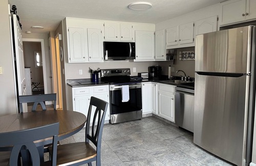 Old Orchard Beach Condo | Oceanfront Condo with Loft & Family-Friendly Amenities
