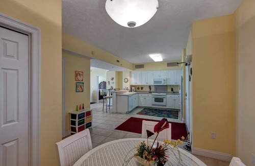 Thomas Drive Condo | Oceanfront Condo with Inviting Balcony - Unit 0306 Awaits