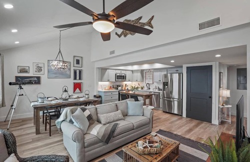Port St. Joe Condo | Pet-Friendly Oceanfront Condo with Excellent Guest Ratings
