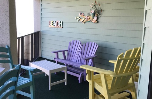 Isle of Palms Condo | Oceanfront Condo with Pool & Spa for an Unforgettable Stay