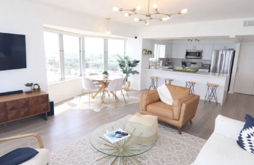 Ormond-by-the-Sea Condo | Oceanfront Condo Fully Renovated Ormond Beach