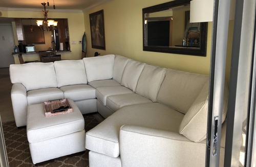 Hutchinson Island South Condo | Oceanfront Condo with Spa and Private Pool on Hutchinson Island