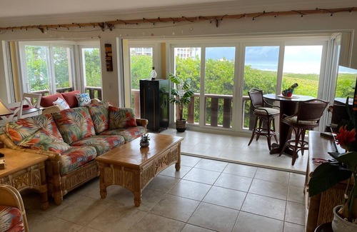 Stuart Condo | Oceanfront Condo on Hutchinson Island with Pool & Ocean Views