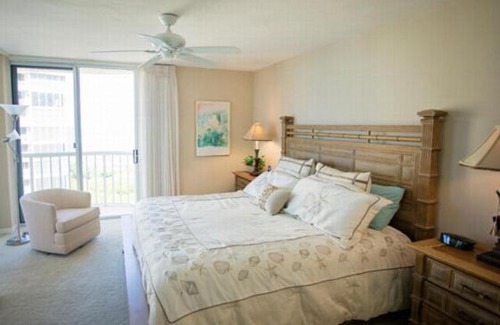 Park Shore Apartment | Oceanfront Condo with Pool - Perfect for Families!