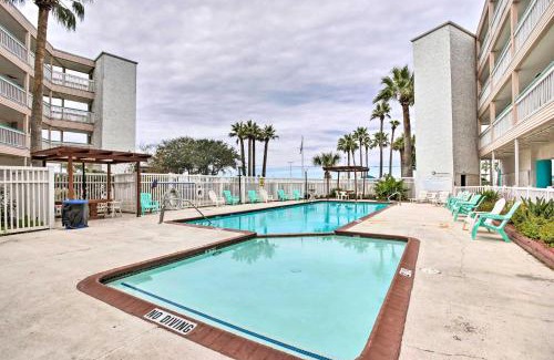 North Beach Apartment | Oceanfront Corpus Christi Condo with Pool and Ocean Views