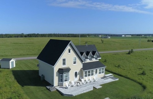Cape Traverse Cottage | Beachside Cottage: Family & Pet Friendly with Ocean Views