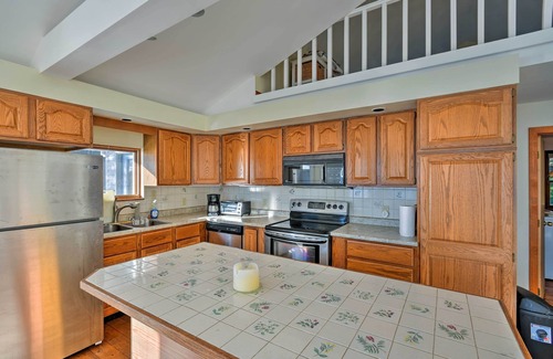 Milbridge Cottage | Oceanfront Cottage with Spa & Breakfast - 9.6/10 Rated!