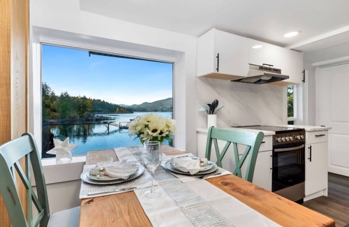 Juan de Fuca Electoral Area Cottage | Oceanfront Cottage with Hot Tub