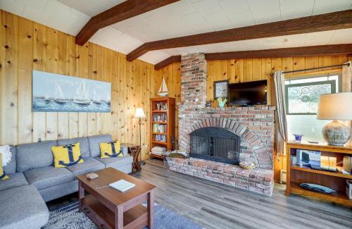 Birch Bay House | Oceanfront Cottage with Patio and Views in Birch Bay!