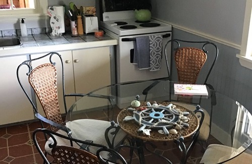 Western Shore Cottage | Oceanfront Cottage with Pool, Spa and Top Guest Rating